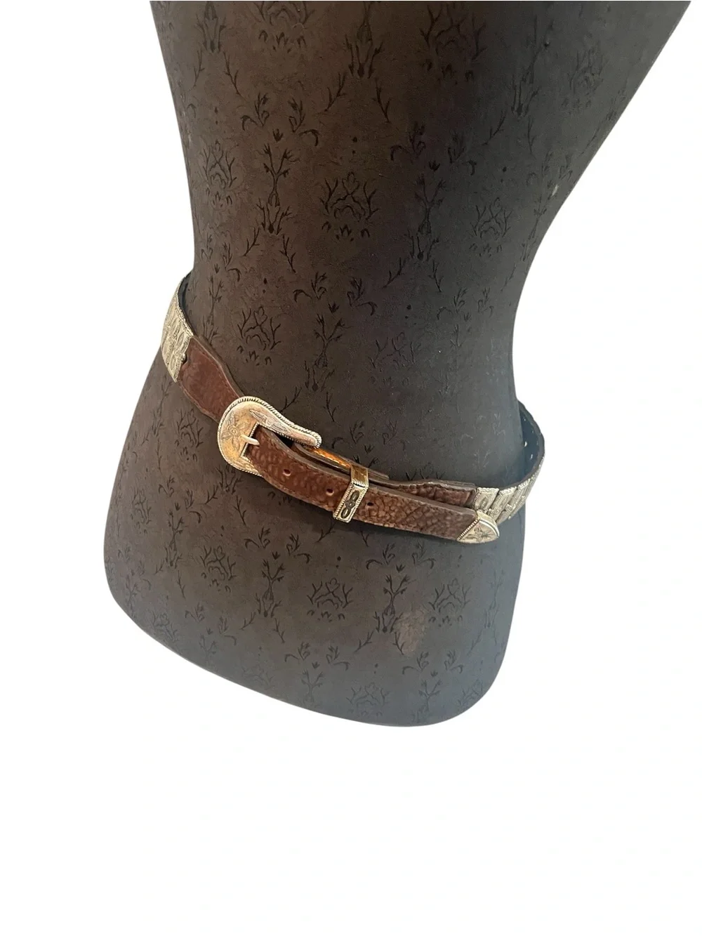 Vintage Full Grain Leather Tooled Conch Silver Toned Belt 32” Western Boho
